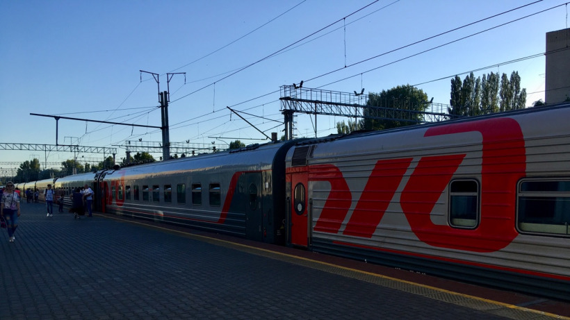 Пассажирский поезд из Алматы опоздал в Саратов почти на семь часов