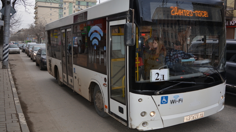 Мэрия Саратова: Безналичная оплата проезда введена на автобусах №2Д
