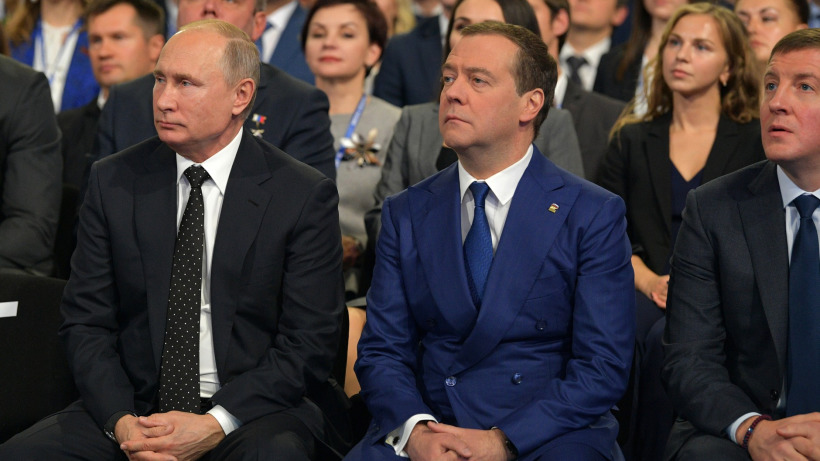 Гозман в ответ на статью Медведева: «Единая Россия» обречена
