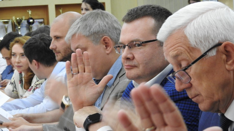 Депутаты восстали против уничтожения должности нотариуса в Пугачеве