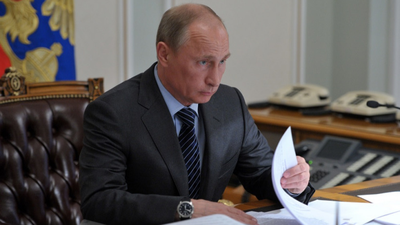 Путин рекомендовал губернаторам заниматься мониторингом СМИ