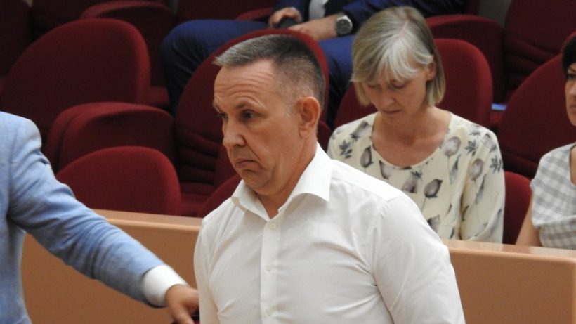 Сложение полномочий Беликова вызвало спор о депутатской морали