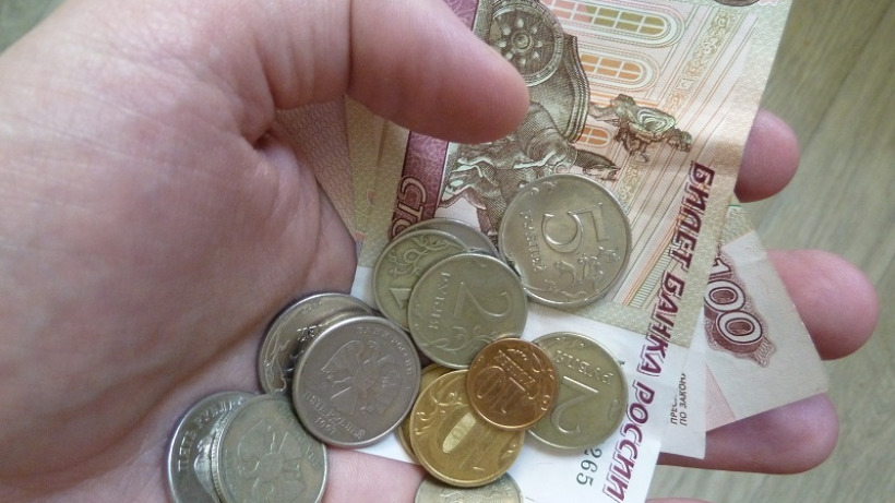 Три четверти россиян испытывают сложности из-за нехватки денег до следующей зарплаты
