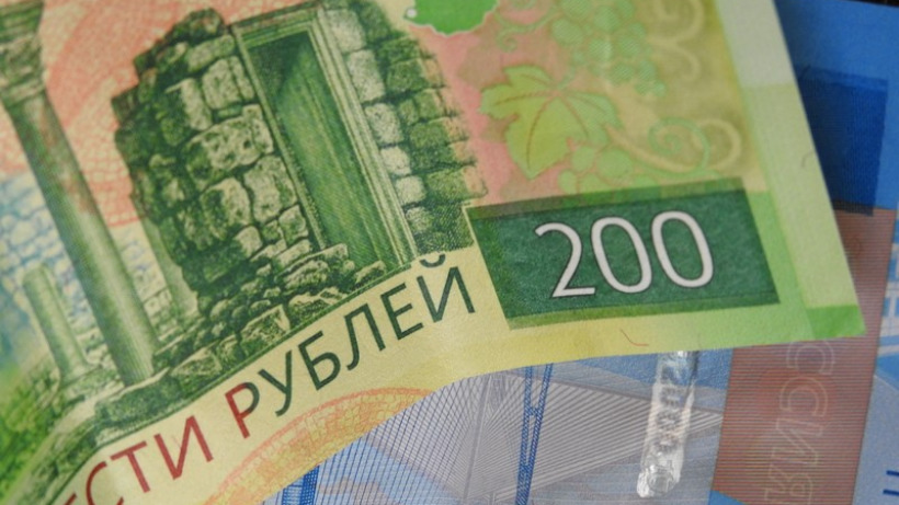 ВЦИОМ: Часть россиян тратит на погашение кредитов до половины своих доходов