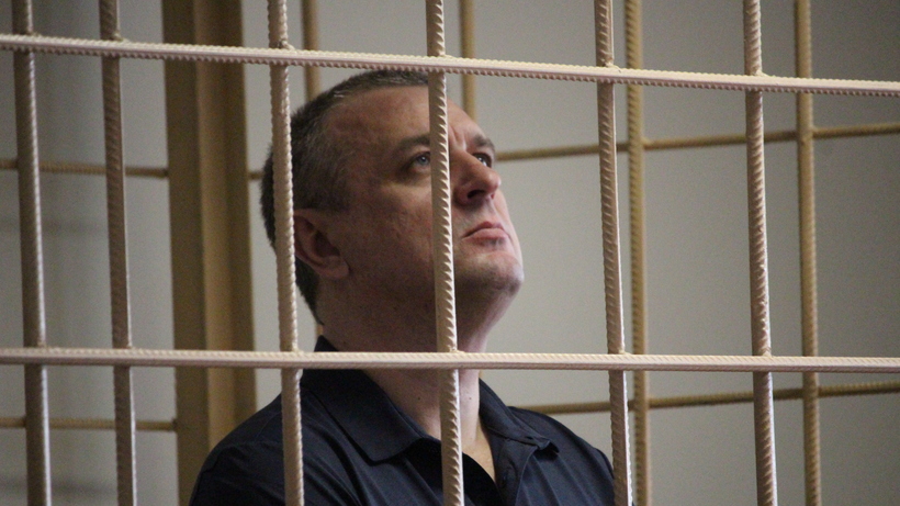 Лобанов не признает вину в получении двух крупных взяток