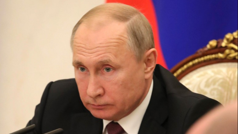 Президент: Доходы россиян и экономика растут слишком медленно