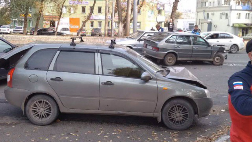 Массовое ДТП на «Стрелке» парализовало выезд из Ленинского района