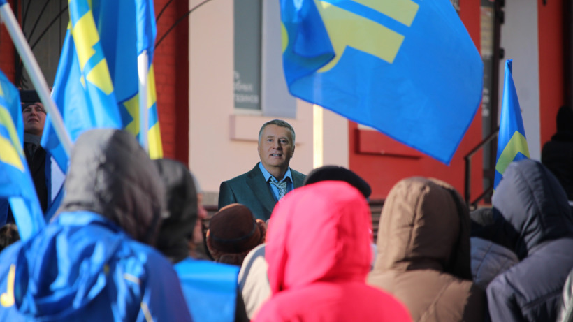 На митинге ЛДПР депутат Пьяных призвал саратовцев объединяться и защищать свои права