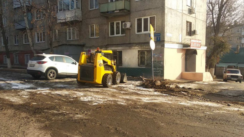 Глава саратовской «Службы благоустройства города»: Коммунальщики не всегда оперативно устраняют последствия протечек