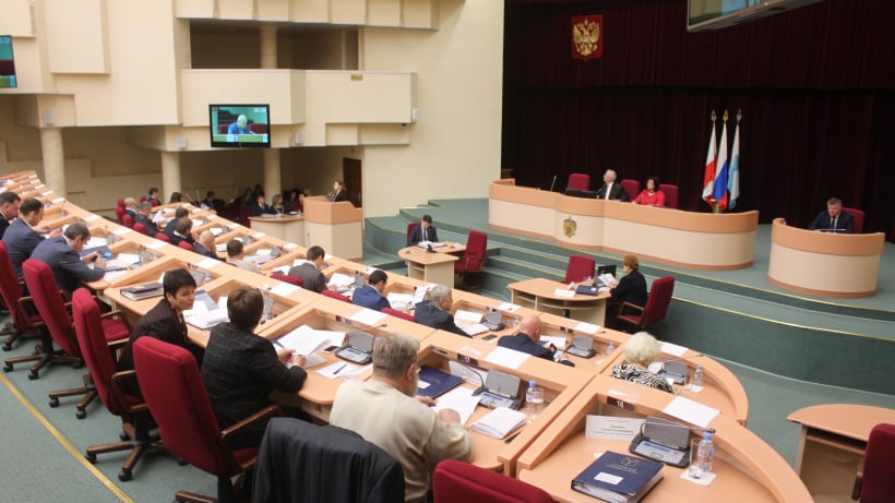 Депутаты гордумы приняли бюджет Саратова бездефицитным