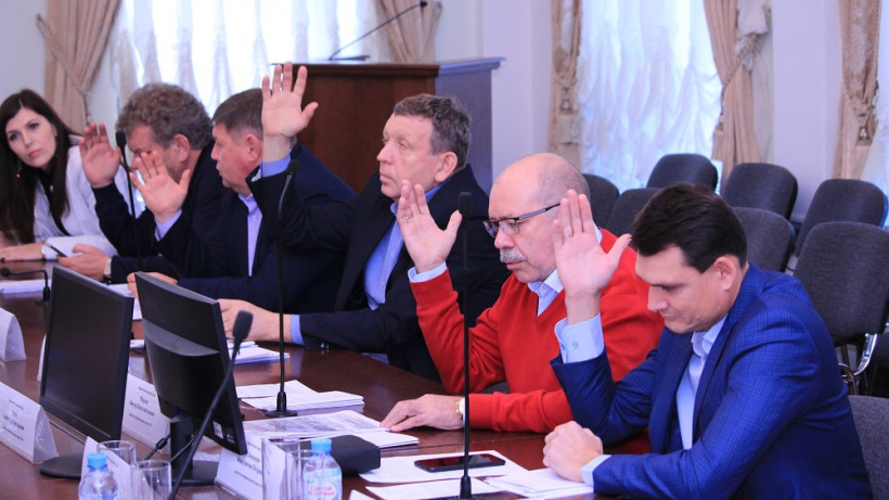Возможность попасть в комиссию по безопасности дорожного движения вызвала ажиотаж среди саратовских депутатов