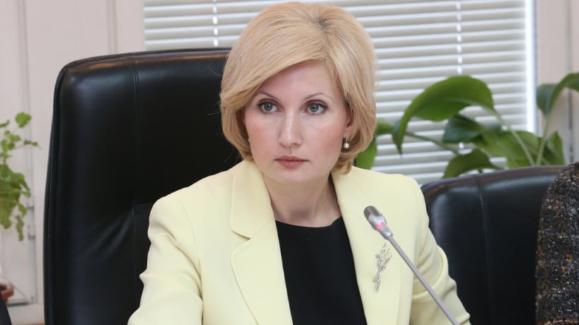 Депутат Баталина предложила продавать «никотиновые пэки» в аптеках
