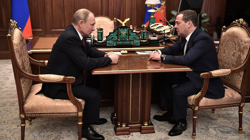 Медведев объяснил свою отставку и пообещал остаться во главе «Единой России»