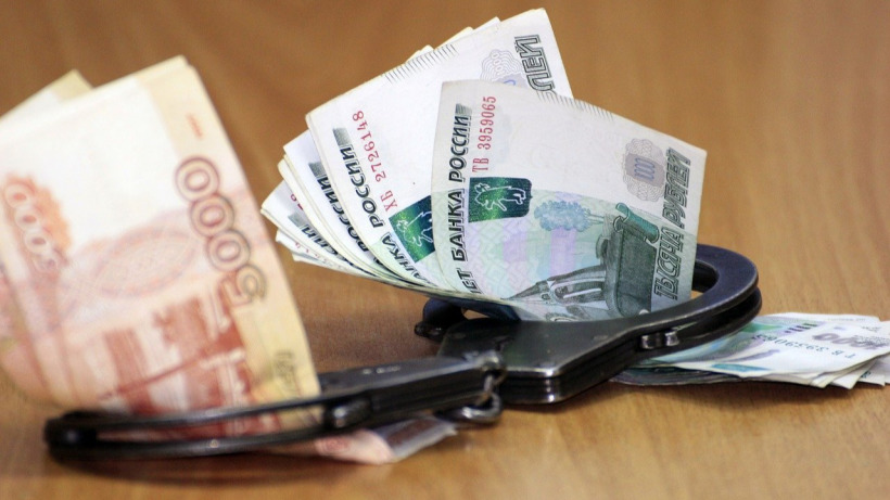 В Саратове директор фирмы попытался дать пятимиллионную взятку сотруднику налоговой инспекции