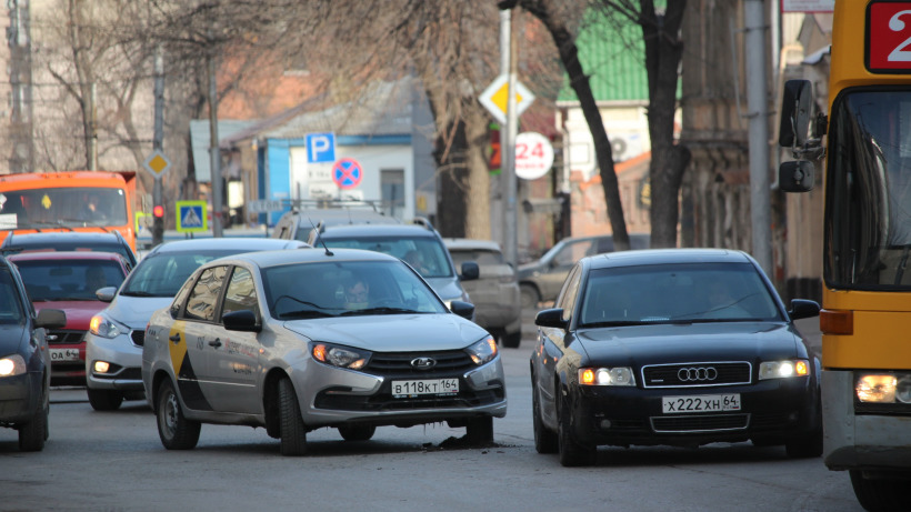 ДТП на Чапаева и Московской затрудняет движение автобусов
