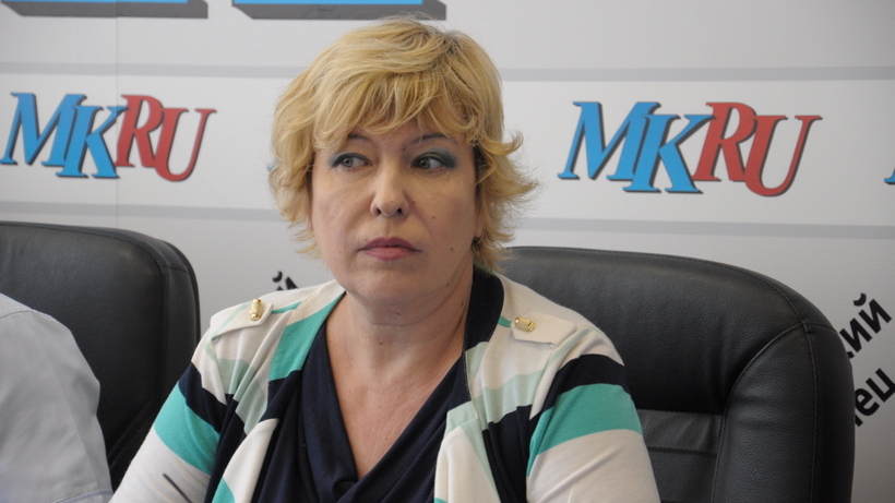 Саратовский детский омбудсмен рассказала о невинном интересе подростков к АУЕ и «иконе самоубийц» Кобейне