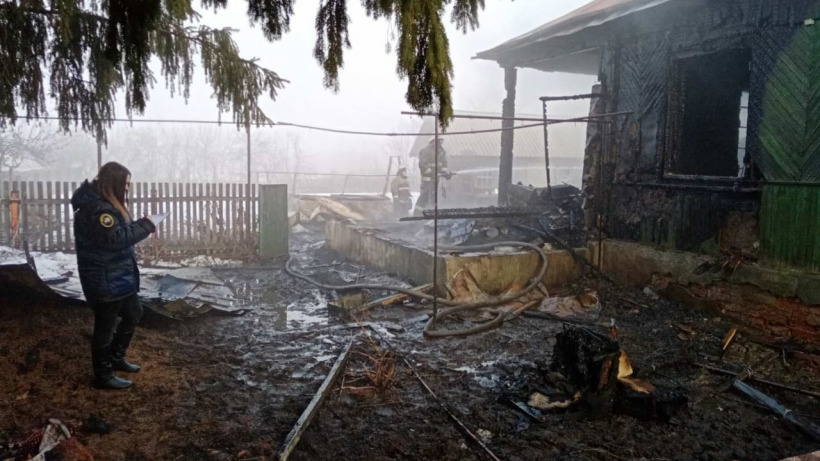На веранде сгоревшего дома под Аркадаком нашли труп пенсионера