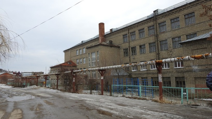 В саратовской школе №14 приостановили занятия. Возможно, там учились задержанные ФСБ подростки