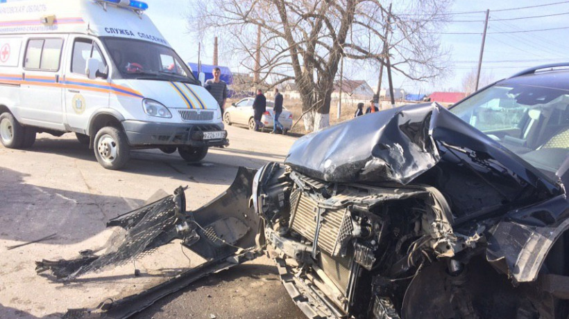 В результате массового ДТП в Татищеве погибла женщина 