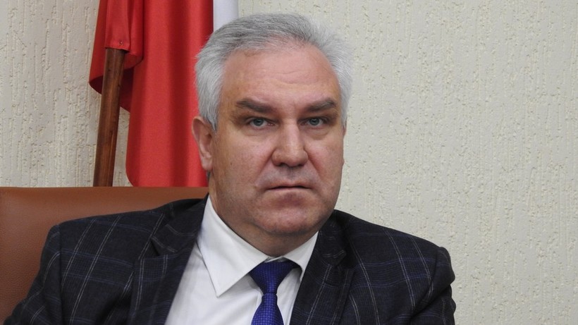 Саратовский депутат-единоросс объяснил свое предложение не наказывать жестко за невыплату зарплат