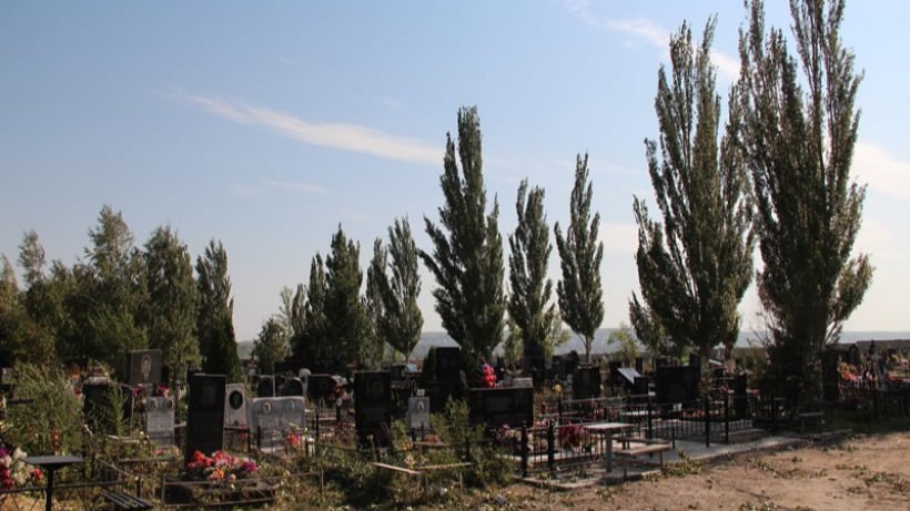 Из-за коронарвируса саратовцам официально запретят ходить на кладбище