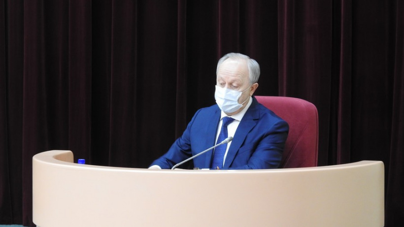 Радаев не отказался от мысли сократить 900 больничных коек в Саратовской области
