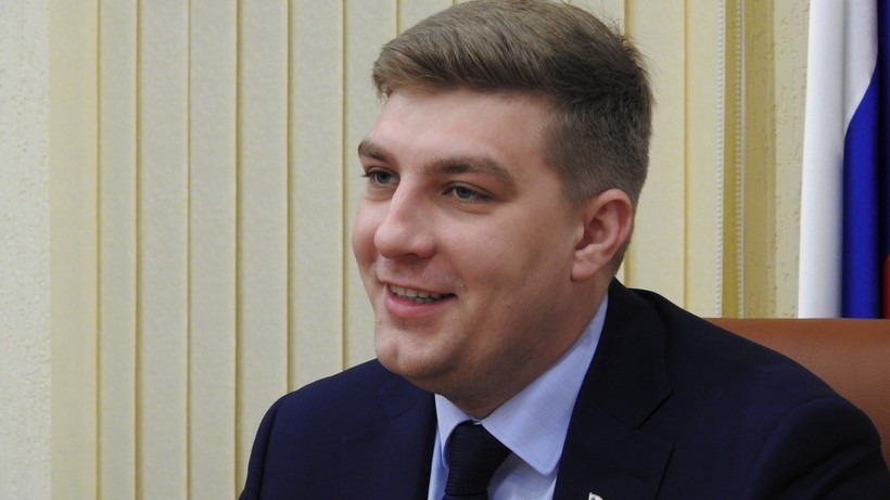 Саратовский депутат разработал закон о «пропаганде гордости за российское государство»