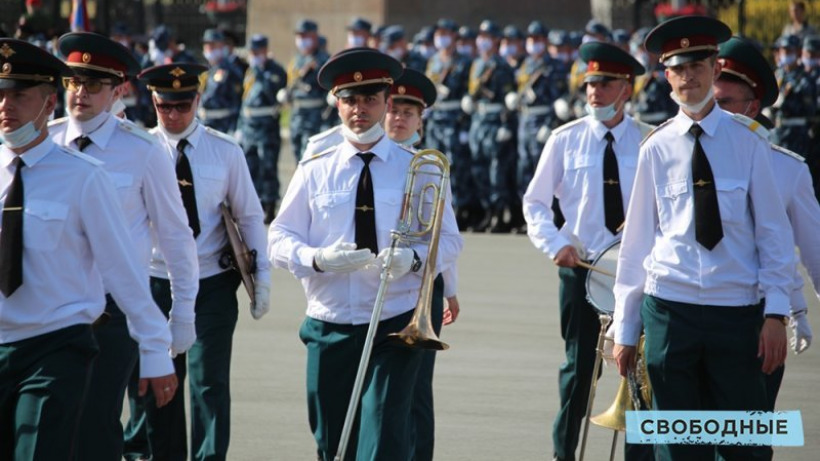 В Саратове состоялась генеральная репетиция военного парада  