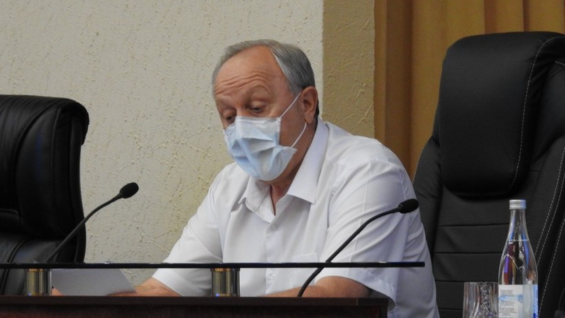 Саратовский губернатор: «Нужно встряхнуть лампочку всем, кто не верит в опасность вируса»