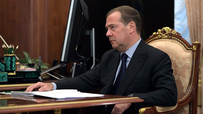 Медведев заявил, что с протестующими в Хабаровском крае жителями нужно считаться