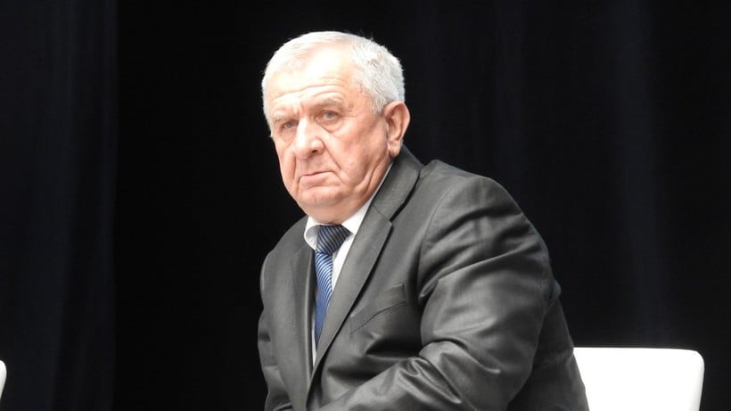 Председатель саратовской гордумы за год потерял в доходах, зато приобрел «копейку»