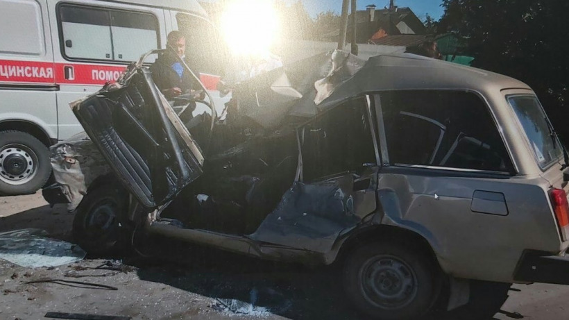 В Петровске из-за водителя крана скончалась пожилая автолюбительница