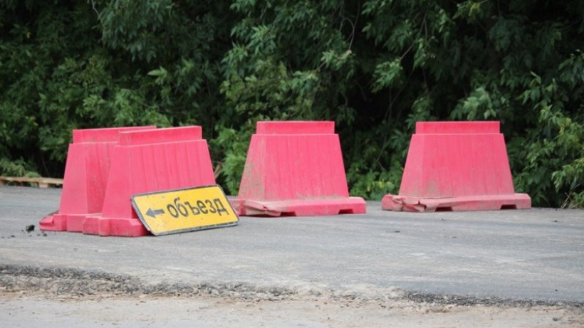 На трассе в Саратовской области формируются пробки из-за ремонта и туристов-транзитников