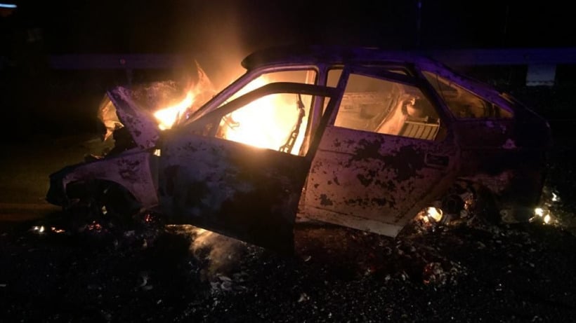 Под Воскресенским водитель «двенадцатой» протаранил стоящую иномарку и сгорел в машине