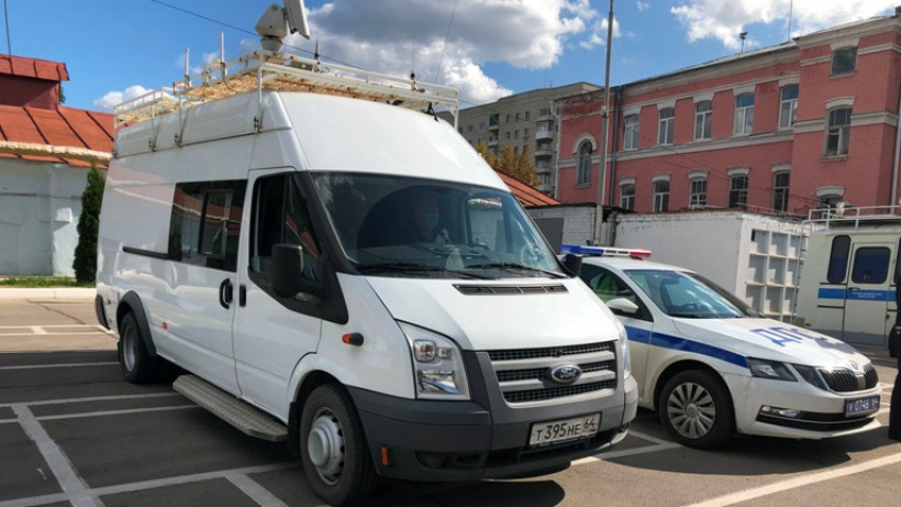 Саратовские полицейские ловили нарушителей ПДД с комплексом бесконтактной фиксации «Волна»