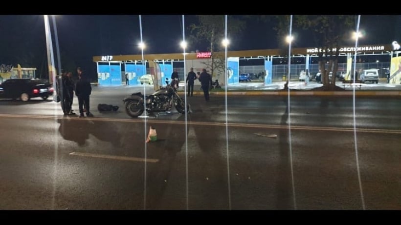 В Саратове водитель мотоцикла попал в больницу после аварии с иномаркой