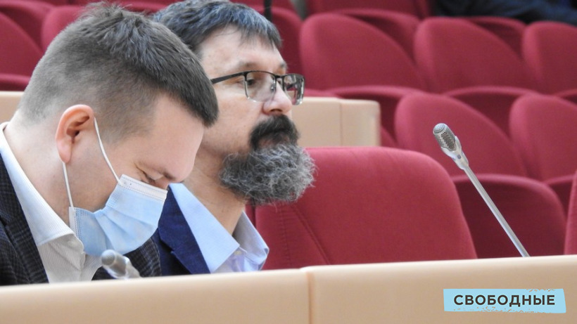 Напугавший коллег коронавирусом саратовский депутат пришел на заседание без маски