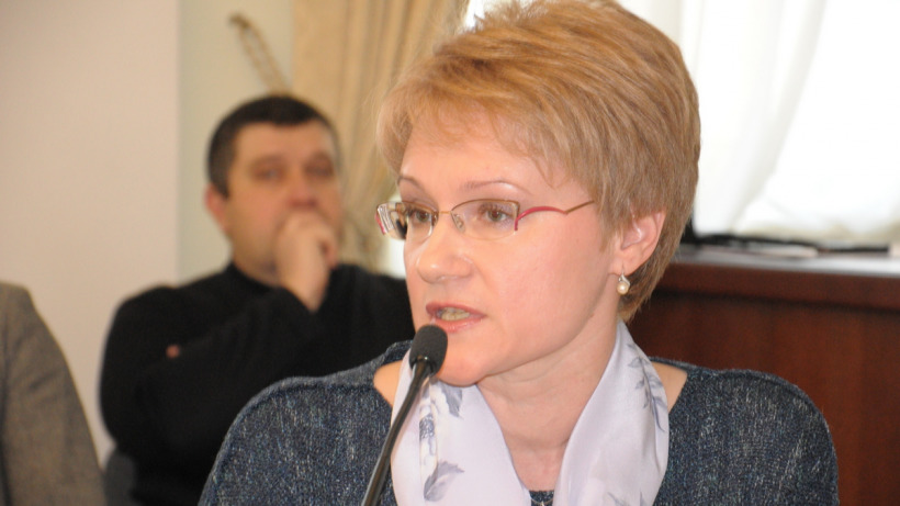 Мэрия Саратова утвердила экс-главу комитета образования директором школы