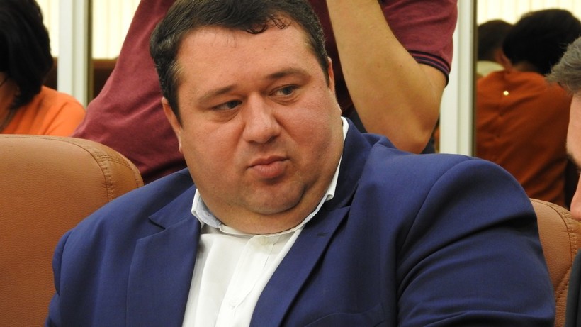 «Даже не знал, чем лечился». В саратовской облдуме рассказали о коронавирусе у одного из депутатов