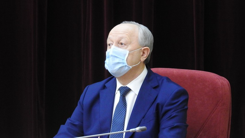 Саратовский губернатор обсудил неполную силу работы пунктов вакцинации и «бесконечный лист ожидания» 
