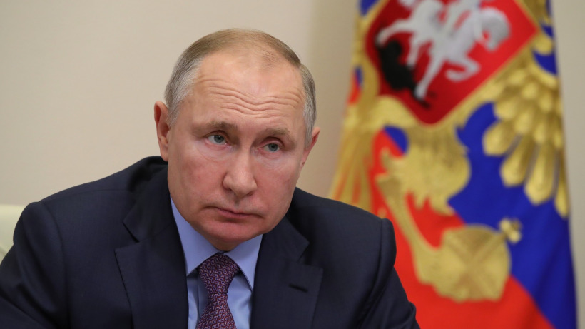 Путин предложил подумать о введении в РФ продуктовых карточек для бедных