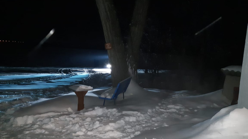 Пьяный сторож шумейской турбазы замерз насмерть в 15 метрах от домика