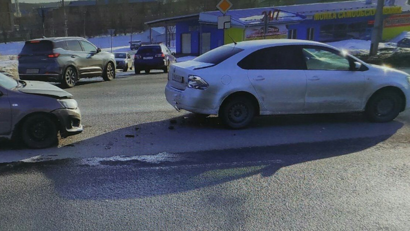 На Московском шоссе водитель иномарки пострадала из-за «догнавшей» её «Калины»