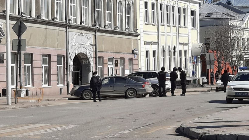 В Саратове из-за письма о минировании эвакуировали здание мэрии 