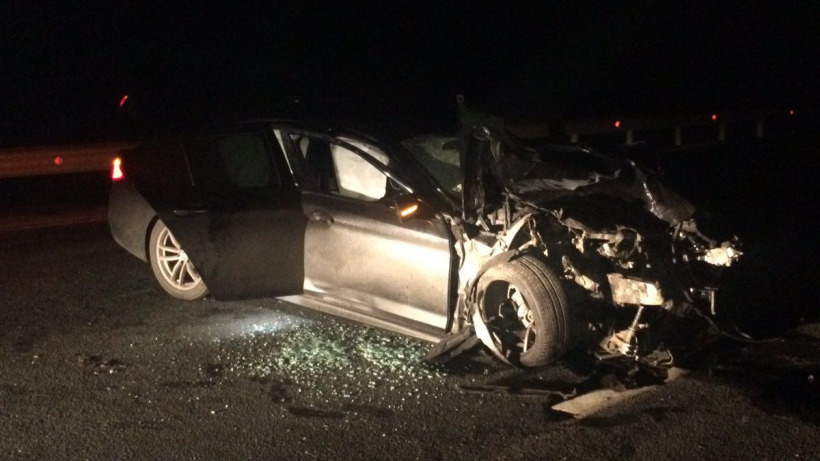 После столкновения двух автомобилей на трассе под Саратовом погиб водитель