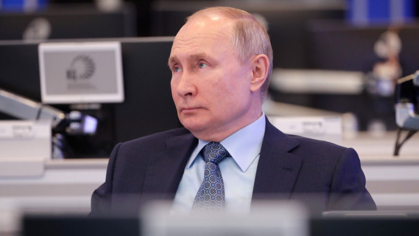 Путину вкололи второй компонент вакцины от коронавируса