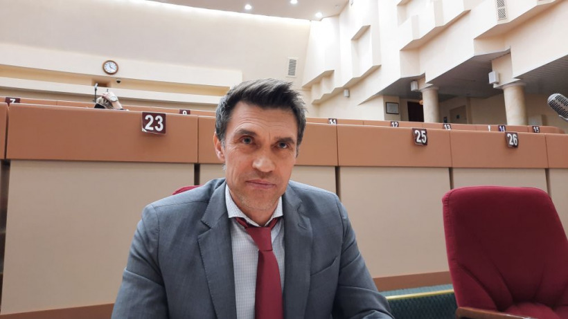 Владимир Мухин: «У нас много объектов стоит без кровли»