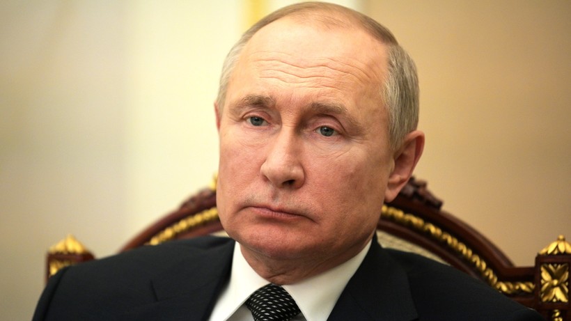 Путин объявил дни с 1 по 11 мая нерабочими