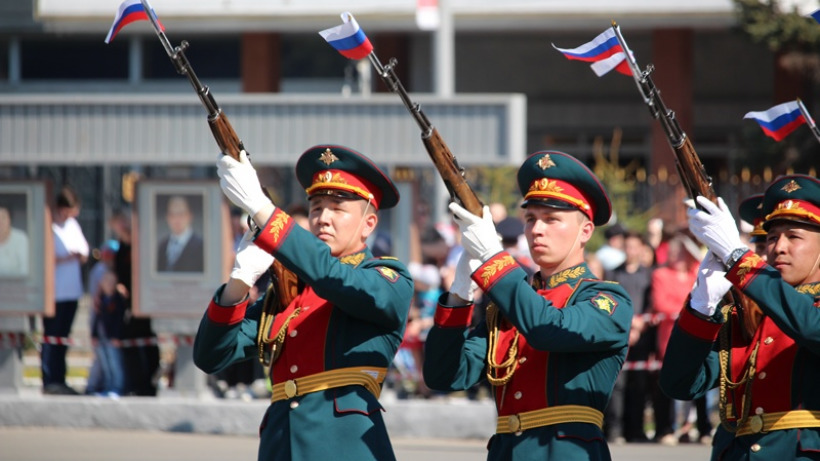 В Саратове 8 мая пройдет военный парад