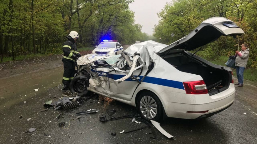 Попавшего в ДТП с автобусом саратовского полицейского ждет служебная проверка